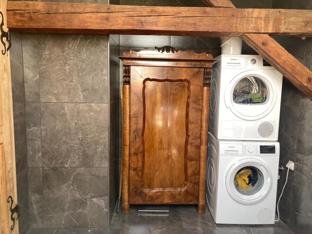 Altbau Zimmer In Anif Eksteriør bilde